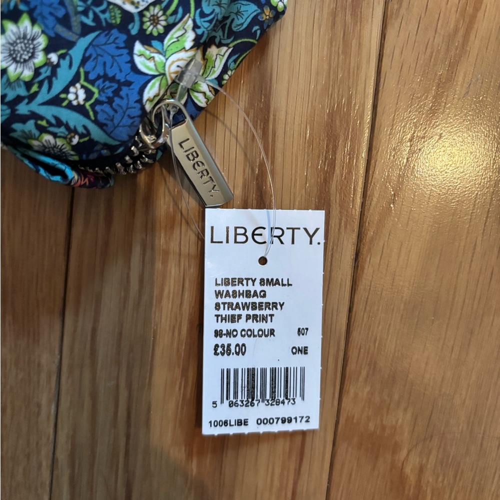 Liberty Cosmetics Case - Picture 2 of 3
